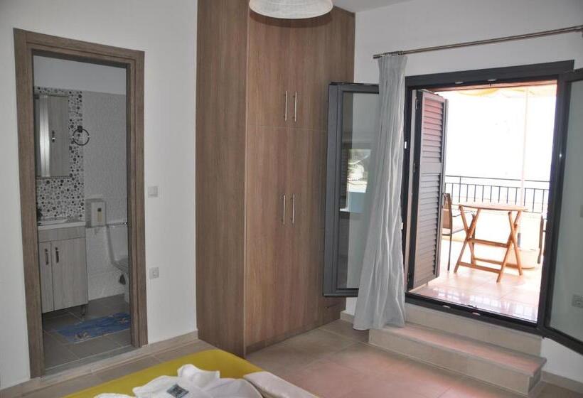 수피리어 룸, Paralia Guest House