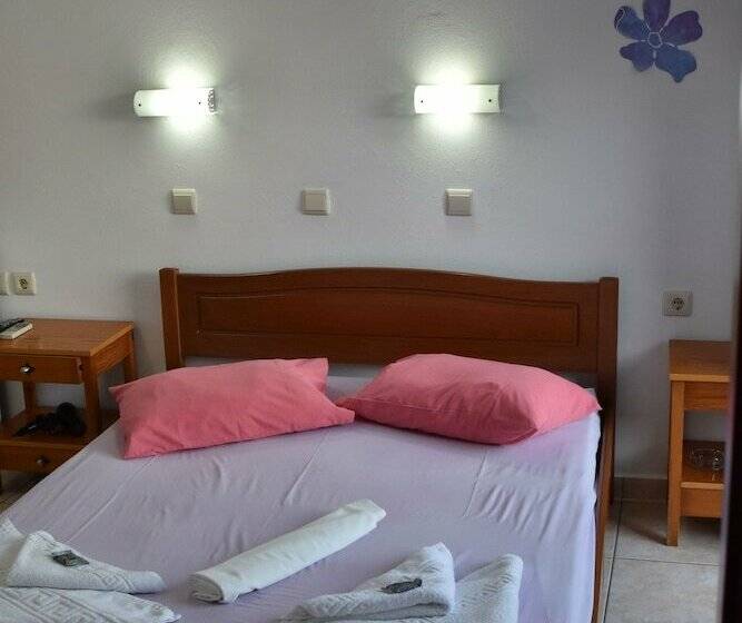Номер Стандарт, Paralia Guest House