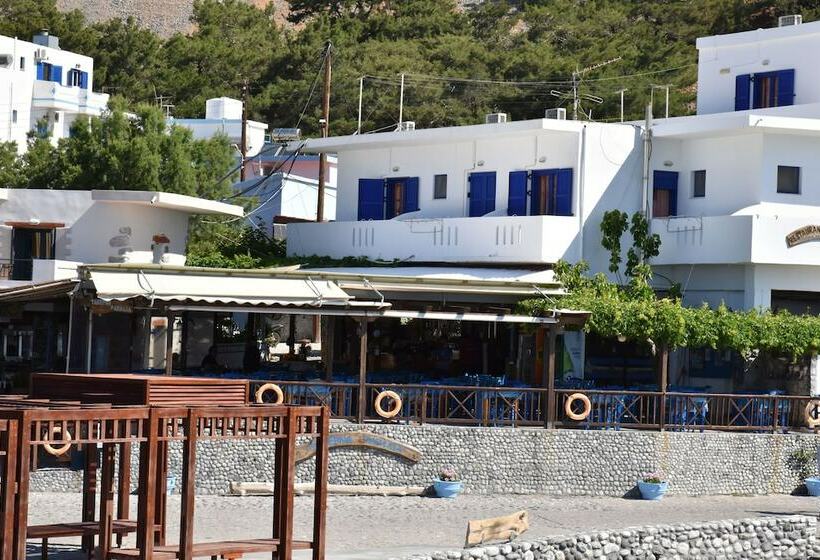 4인용 스탠다드 룸, Paralia Guest House