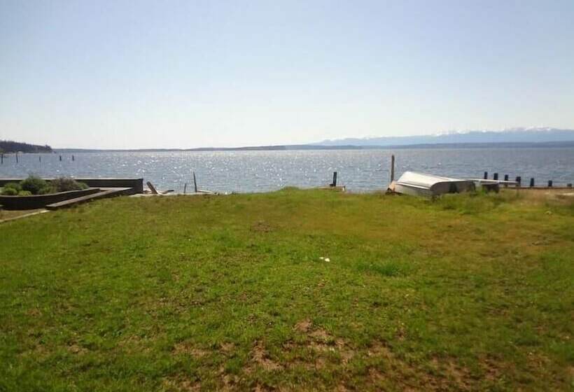 Дом 1 Спальня, Beachfront Mutiny Bay Cabin