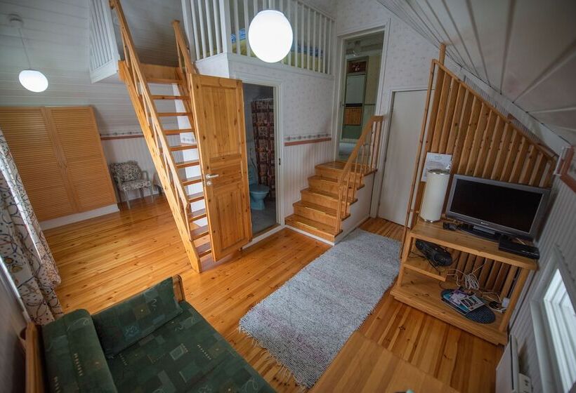 Апартаменты Семейные 1 Спальня, Holiday Village Kuukiuru