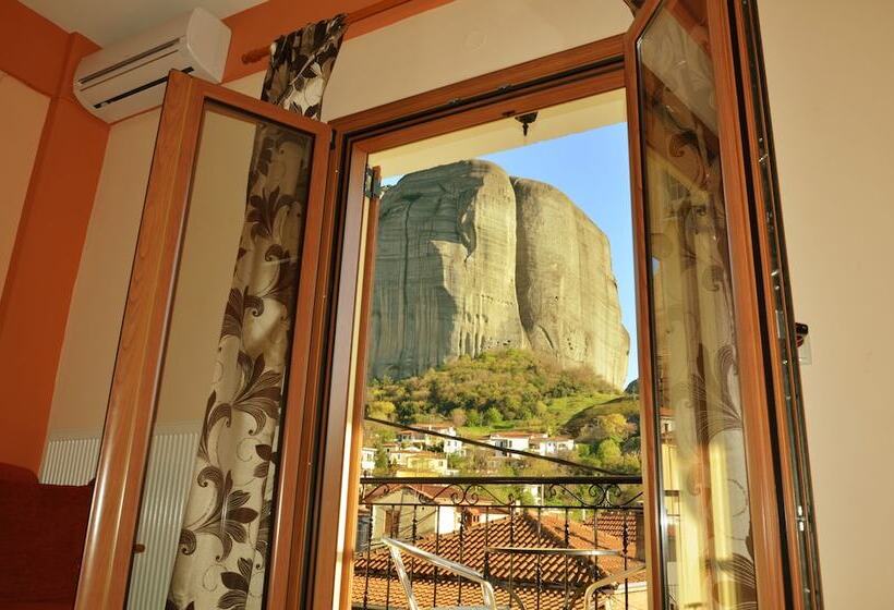חדר סטנדרטי לשלושה עם נוף, Guesthouse Lithos
