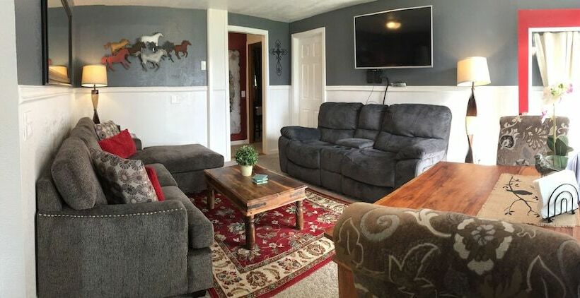 2 Bedroom Premium Apartment, White House Inn On The Waterfront