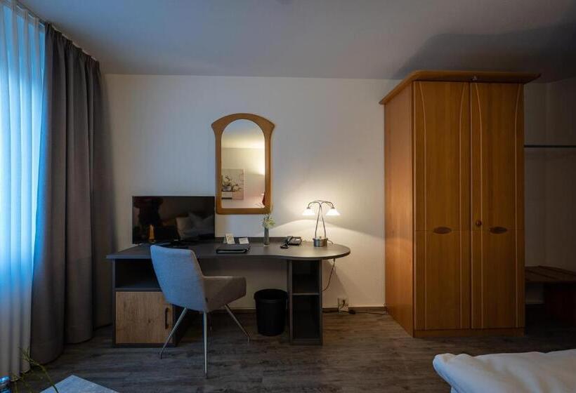 Quarto Estandar Individual, Pfalzer Hof