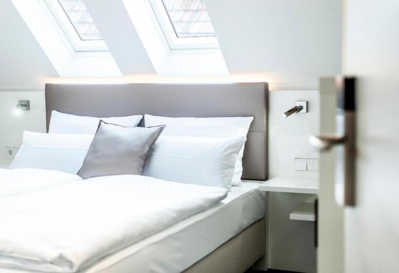 Номер Стандарт, Bayerischer Hof