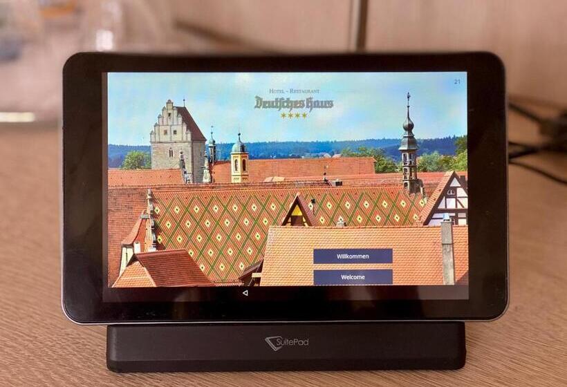 Семейный Номер, Deutsches Haus
