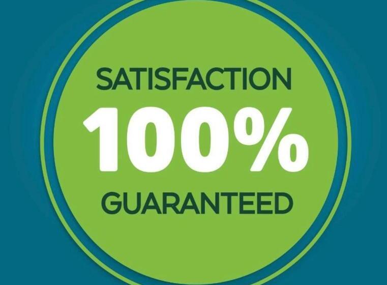 חדר סטנדרט עם מיטת קינג, Suburban Studios By Choice Hotels   Award Winning   New 2024   Walk To Eateries & Grocery   Ultra Sp