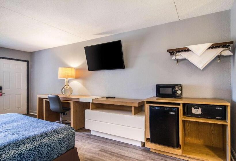 장애인을 위한 킹사이즈 침대 스탠다드 룸, Suburban Studios By Choice Hotels   Award Winning   New 2024   Walk To Eateries & Grocery   Ultra Sp