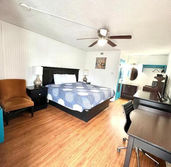 Quarto Standard Cama King, Rodeway Inn