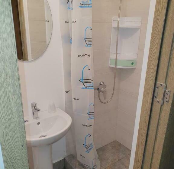 اتاق استاندارد یک نفره, Piata Uniri Cozy Inn