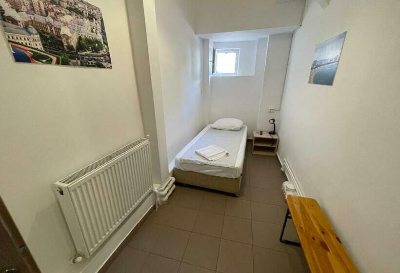 اتاق استاندارد یک نفره, Piata Uniri Cozy Inn