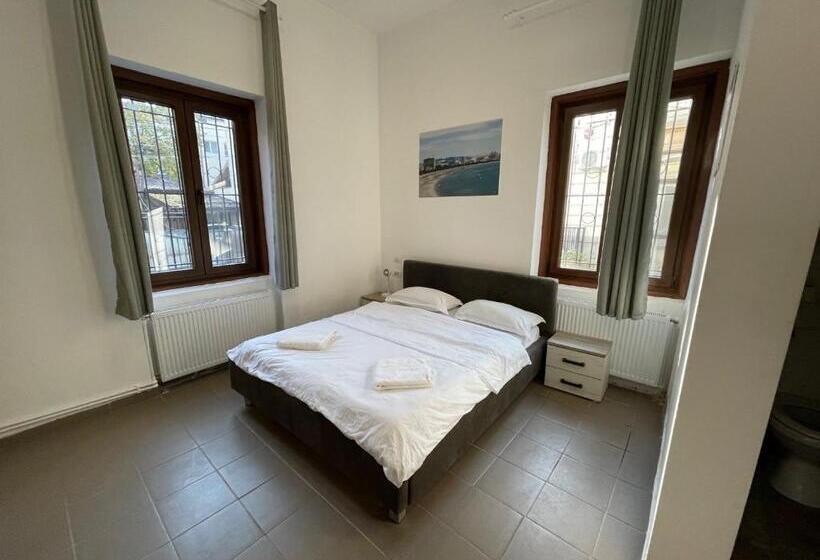 اتاق لوکس, Piata Uniri Cozy Inn