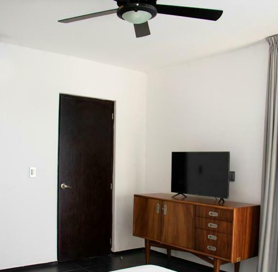 سوییت, Sole Suites