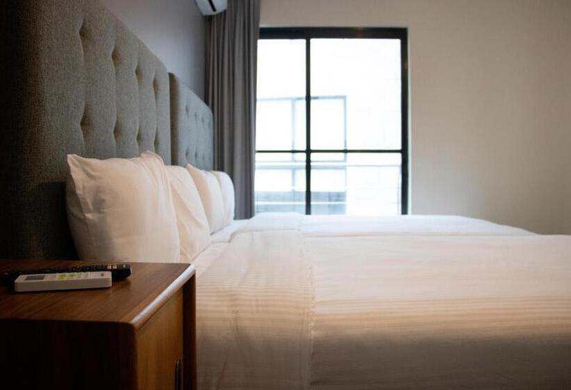 سوئیت 2 خوابه, Sole Suites