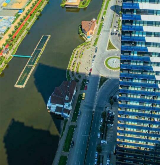 استودیوی استاندارد با چشم‌انداز دریا, Orbi City Sea View Apart
