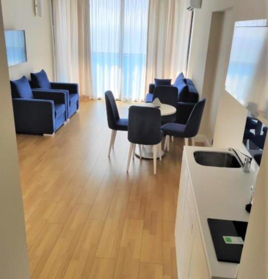 آپارتمان سوپریور 1 خوابه, Orbi City Sea View Apart