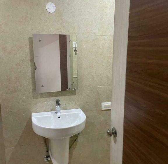Трехместный Номер Классика, Oyo 91606  Daffodils Inn