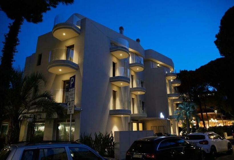 Апартаменты 1 Спальня с Балконом, Mima Aparthotel Boutique & Spa