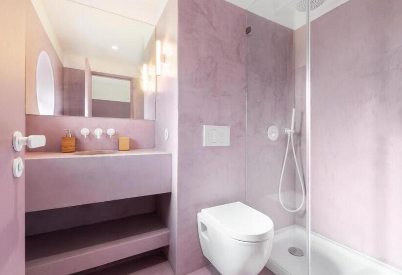エコノミールーム, Rainbow Suites By Olala Homes