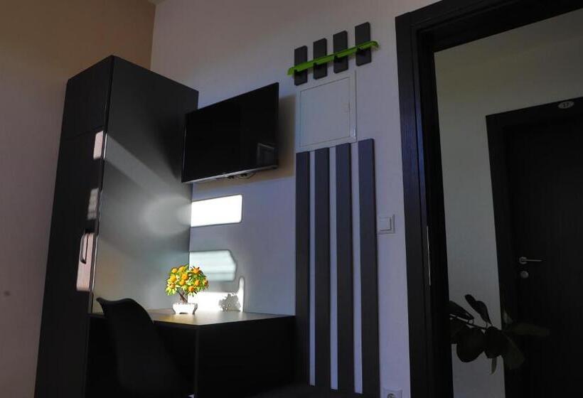 اتاق استاندارد چهار تخته, Konak Kod Hame