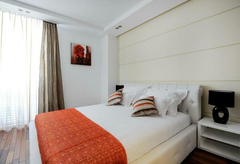 Номер Deluxe, Main Street Studio And Rooms
