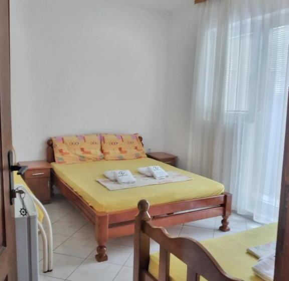 اتاق استاندارد چهار تخته, Apartmani Pejovic Sutomore