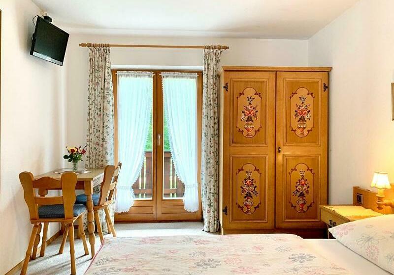 Номер Стандарт, Haus Jagerer