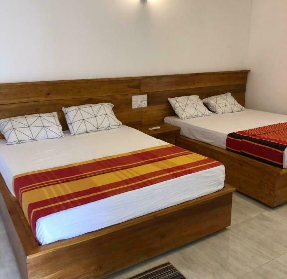 اتاق لوکس خانوادگی, Sun Rise Family Resort   Anuradhapura