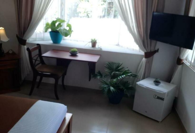 اتاق لوکس با تخت بزرگ, Jal,min Homestay