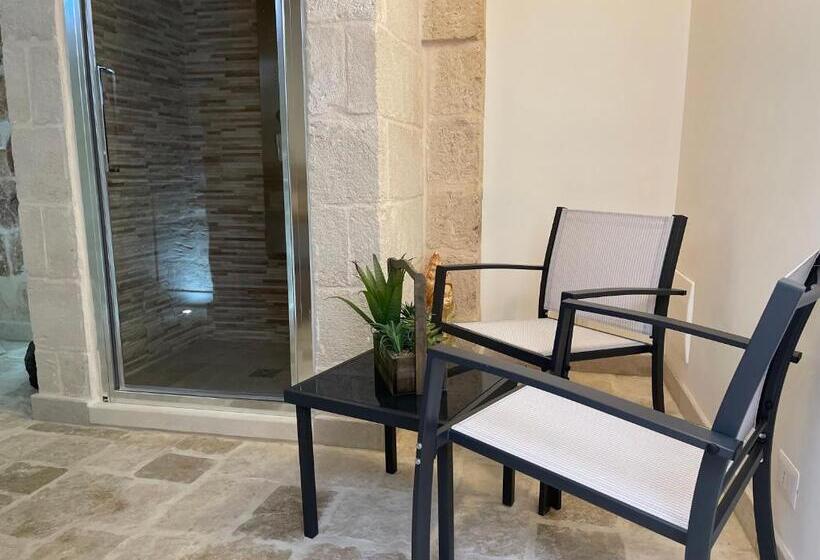 سوییت خانوادگی, Le Dimore Del Portico