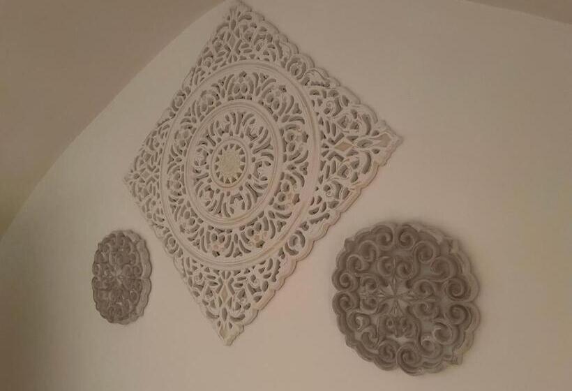 سوییت خانوادگی, Le Dimore Del Portico