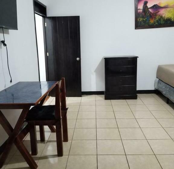 اتاق استاندارد, Judys Home   Bed And Breakfast