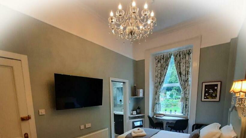 اتاق استاندارد با چشم‌انداز باغ, Highlander House B&b