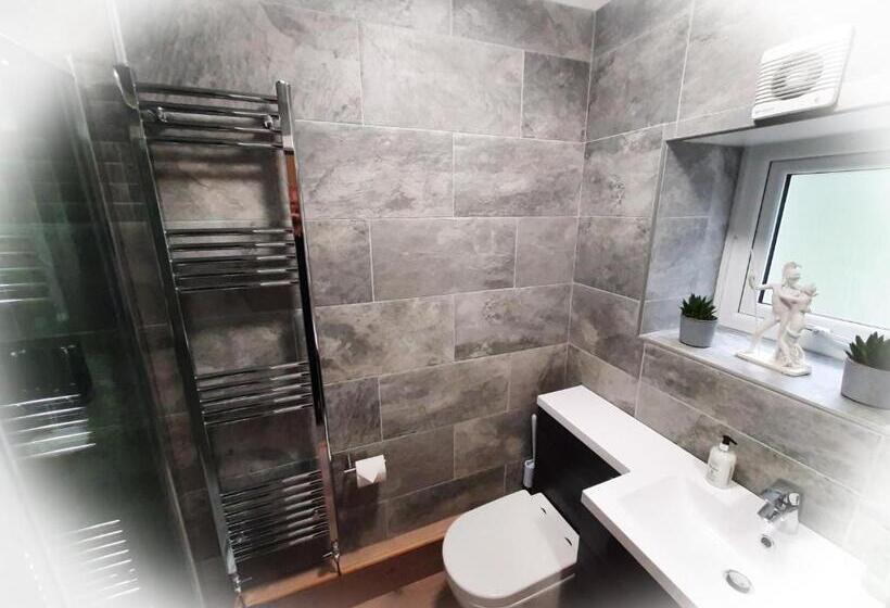 اتاق استاندارد با چشم‌انداز باغ, Highlander House B&b