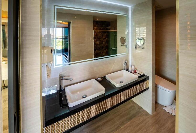 سوئیت پرزیدنت, The Tj Hotel Jomtien