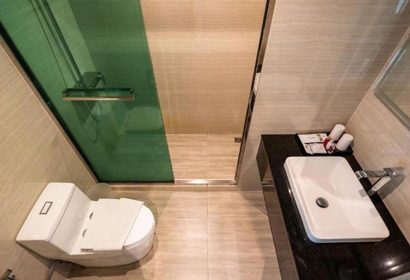 سوییت خانوادگی, The Tj Hotel Jomtien