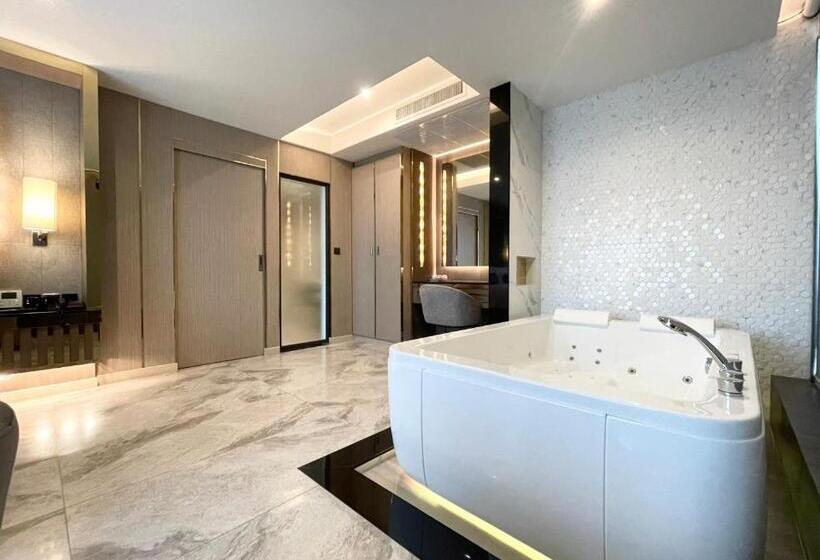 سوییت اجرایی, The Tj Hotel Jomtien
