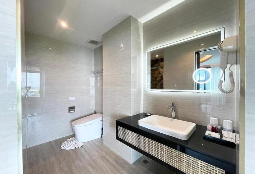 سوییت اجرایی, The Tj Hotel Jomtien