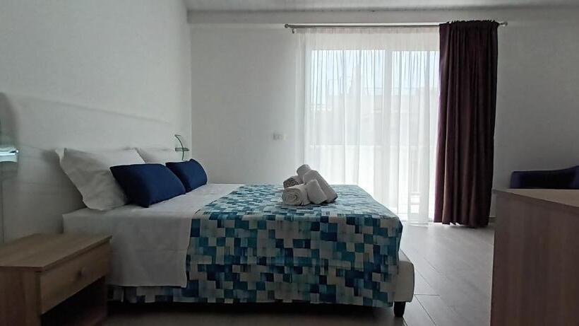 اتاق استاندارد چهار تخته, B&b Casa A Liu