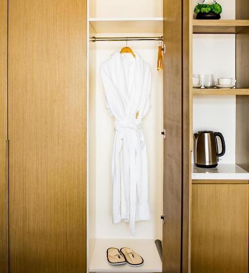 اتاق لوکس, Lds Hotel Belgrade