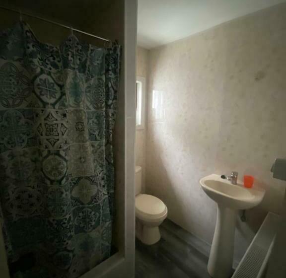 غرفة قياسية, World S End Hostal