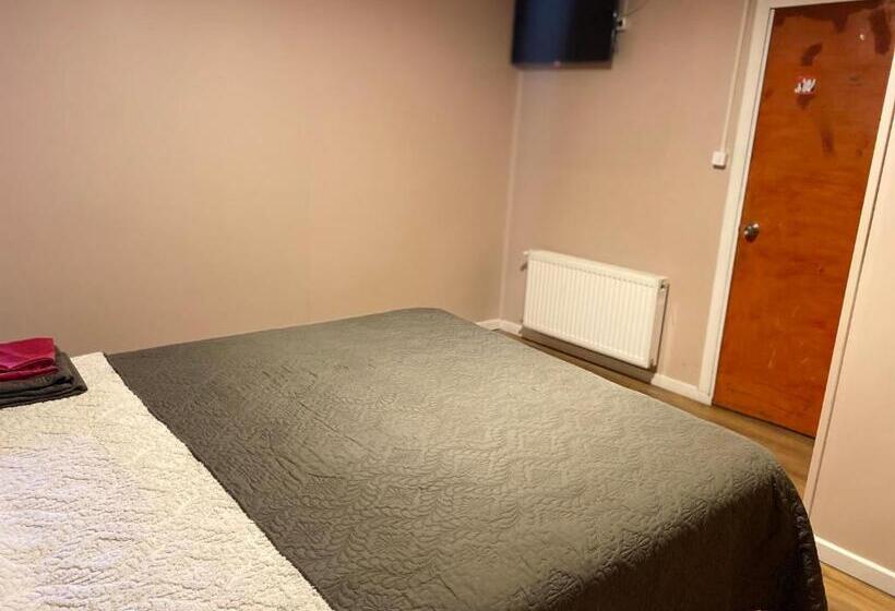 غرفة قياسية حمام مشترك, World S End Hostal