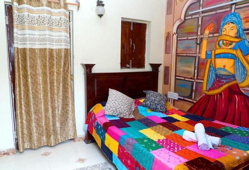 اتاق استاندارد با بالکن, Banaji Heritage Havelii