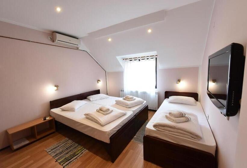 استودیوی استاندارد, Apartments & Accommodation Stojic