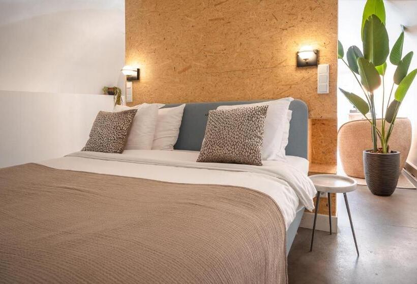Номер Стандарт с Террасой, Court Hotel Utrecht City Centre