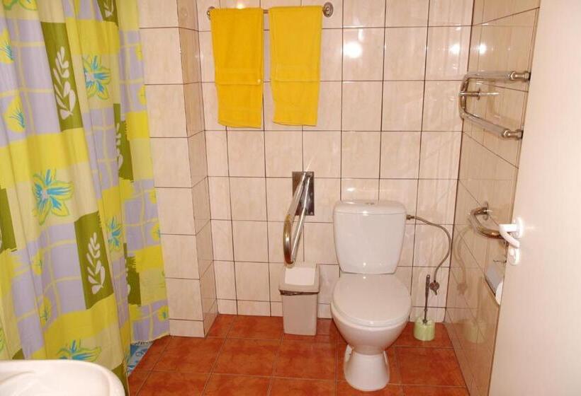 اتاق استاندارد, Turnė Guest House