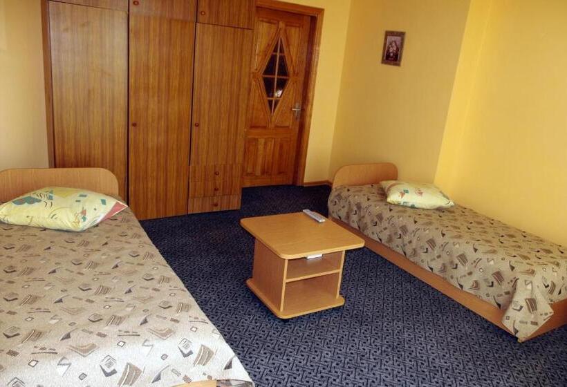 اتاق استاندارد, Turnė Guest House