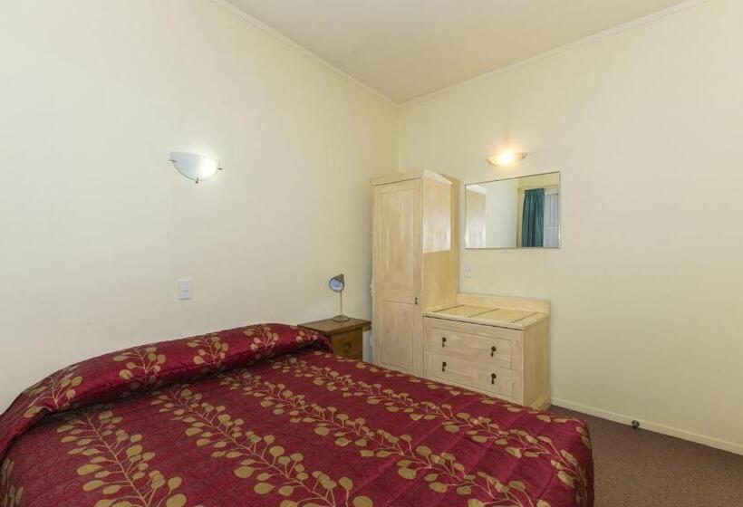 Апартаменты 2 Спальни, Fernhill Motor Lodge