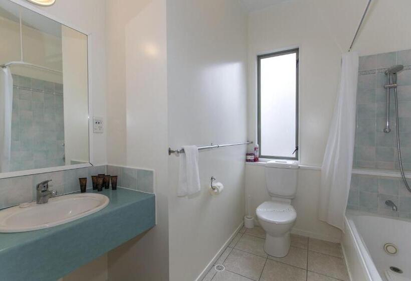 Апартаменты 2 Спальни, Fernhill Motor Lodge