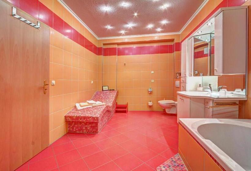 اتاق استاندارد با تراس, Villa Seeschloßchen